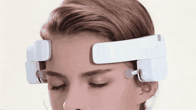 Lerou head massaging robot